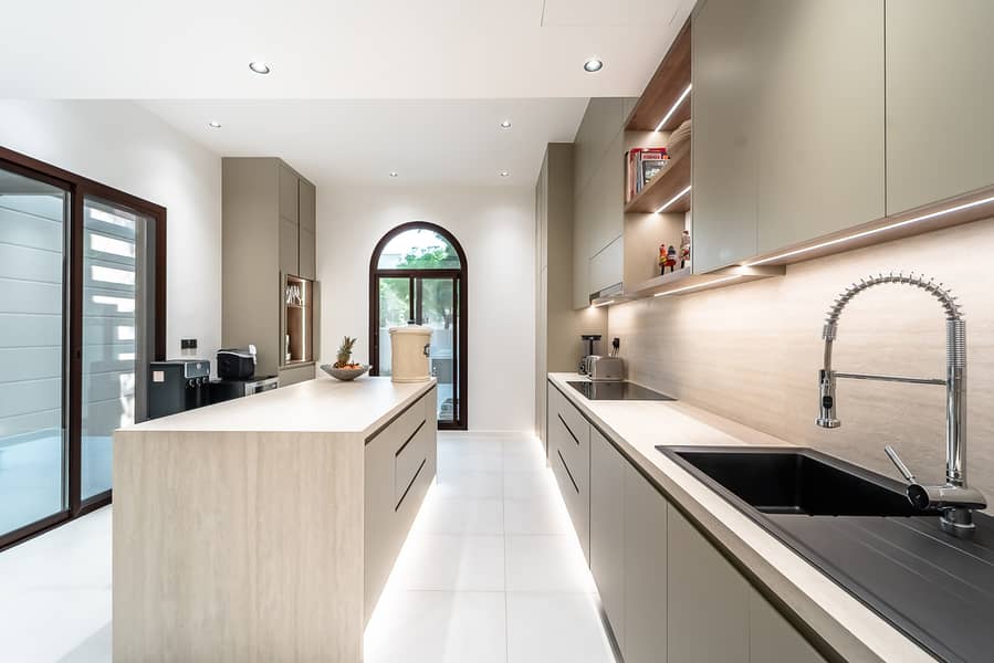 Top Location | Modern Upgrades | Large Plot - Image 11