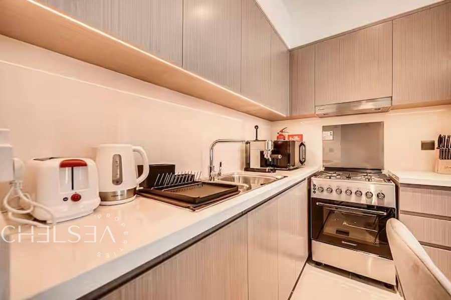 FOUNTAIN VIEW | FULLY FURNISHED AND EQUIPPED