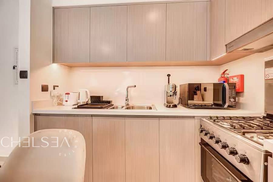 FOUNTAIN VIEW | FULLY FURNISHED AND EQUIPPED - Image 7