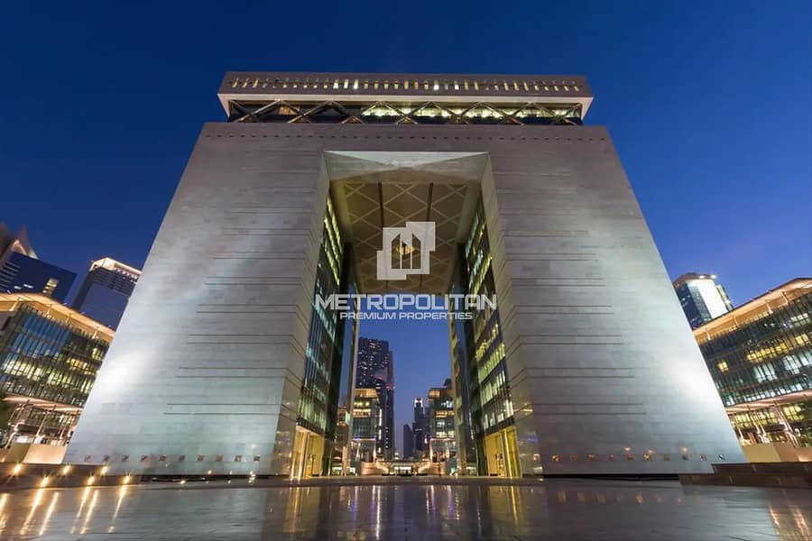 Prime Residence | Burj Khalifa View | Large Layout