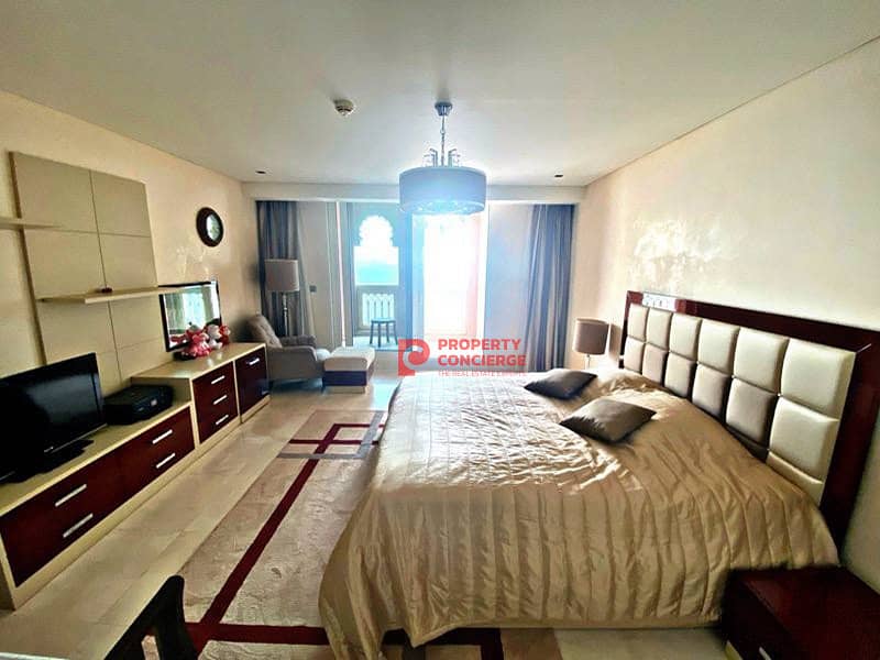 Exclusive | Fully Furnished | Full Panoramic view - Image 8