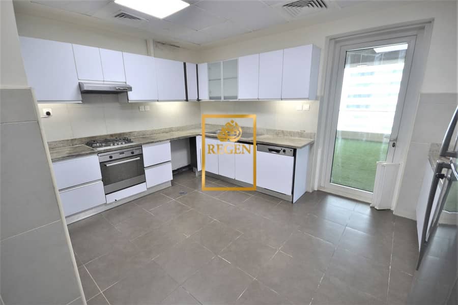 Spacious 3 BRH with Terrace | Golf Course View | Available Feb 2026 - Image 7