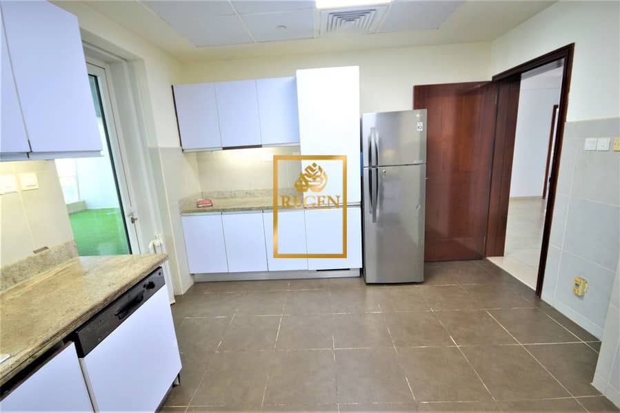 Spacious 3 BRH with Terrace | Golf Course View | Available Feb 2026 - Image 9