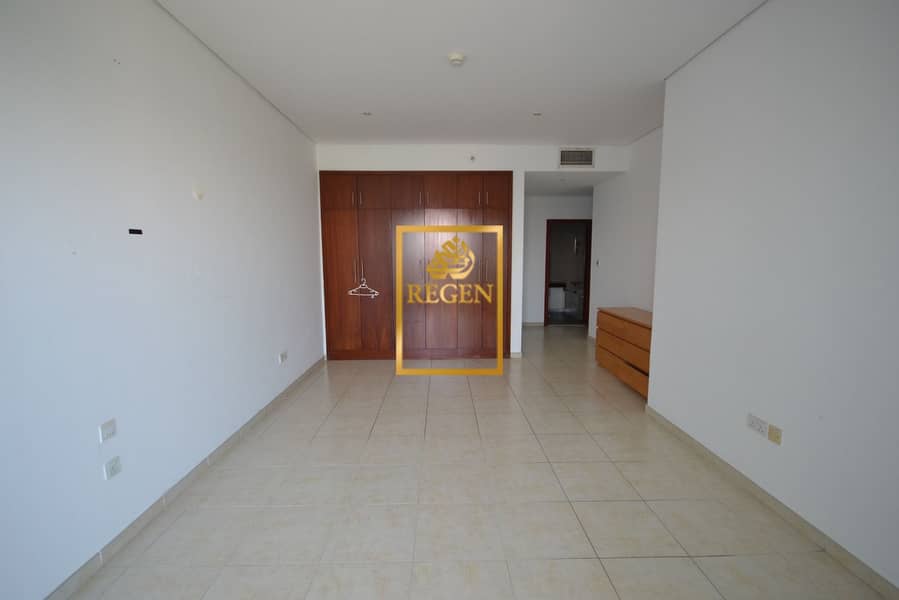 Spacious 3 BRH with Terrace | Golf Course View | Available Feb 2026 - Image 17