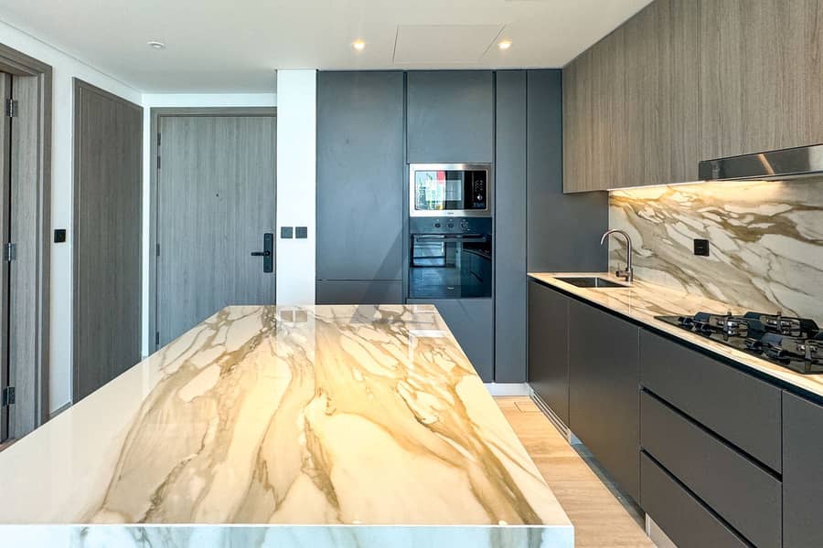 Spacious 1 BR | Ready to Move | 3 Cheques