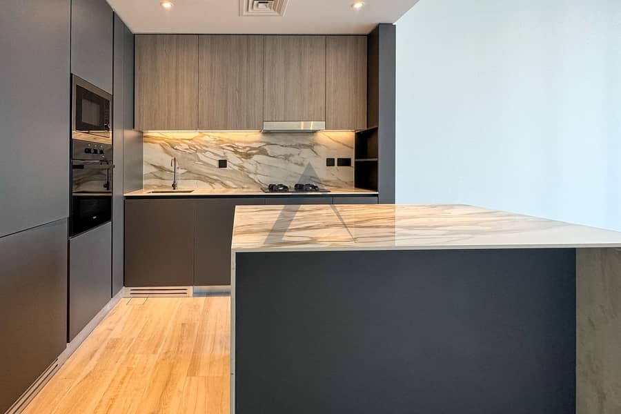 Spacious 1 BR | Ready to Move | 3 Cheques