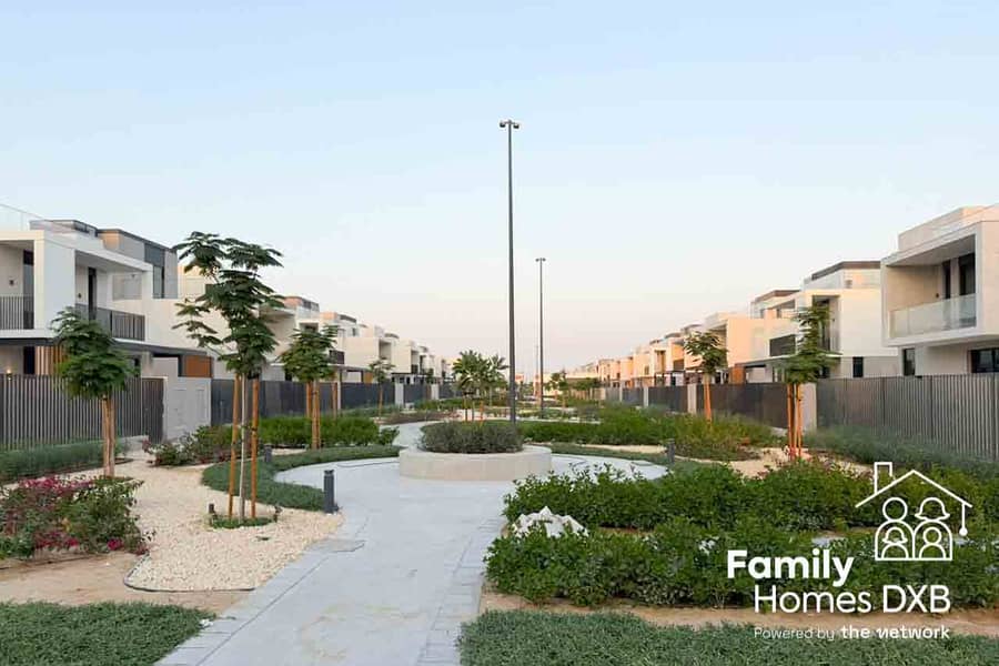 Viewable Mortage Accepted Close To Pool and Park - Image 21