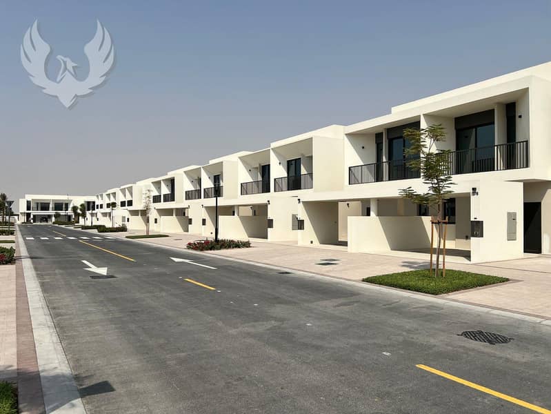 VACANT | INTERNAL FACING UNIT | EXCLUSIVE