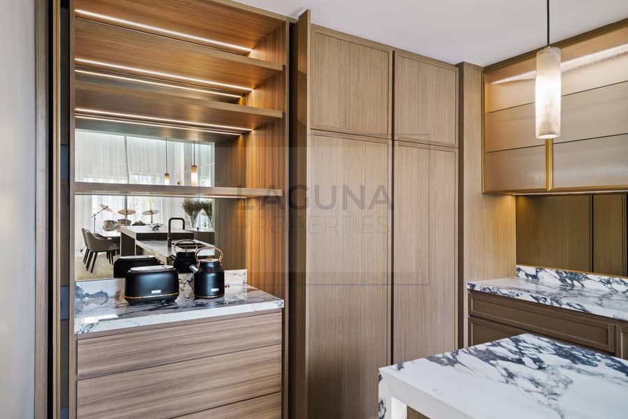 Exceptional style! Upgraded penthouse - Image 14