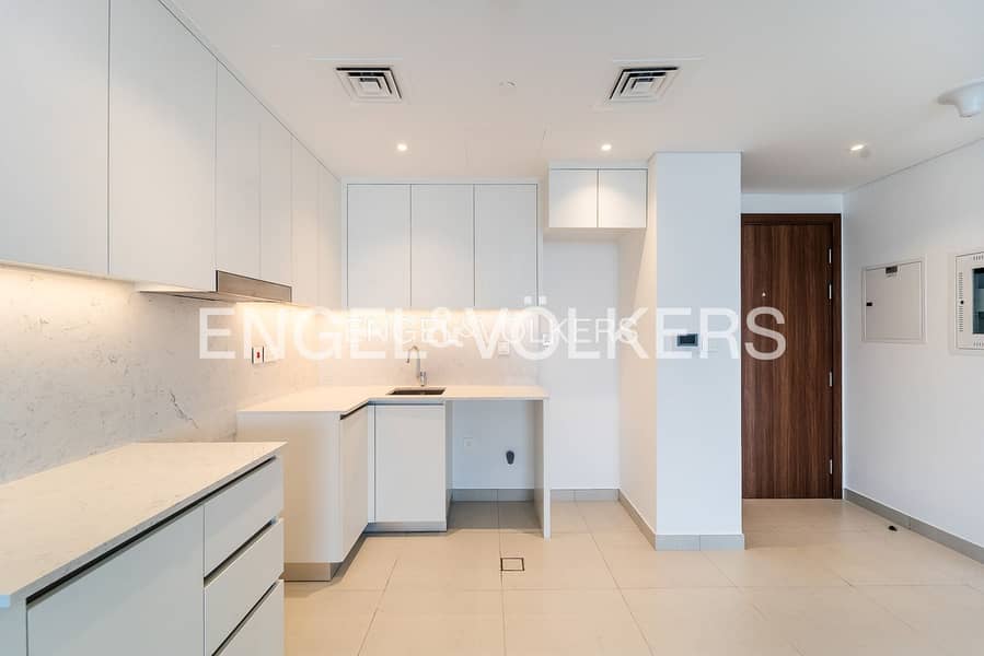 Best Price | Burj Al Arab & Burj Khalifa View - Image 10