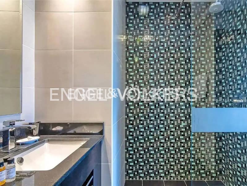 Vacant | Iconic Tower | Sea and Ain View - Image 14