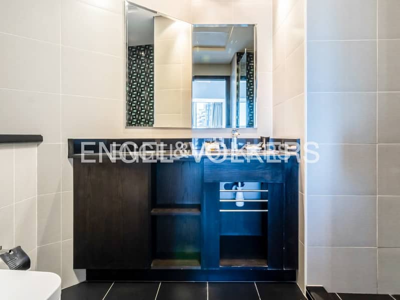 Vacant | Iconic Tower | Sea and Ain View - Image 15