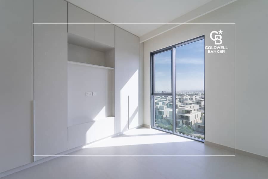 Walk-in Closet l Closed Kitchen l Spacious 3 BR - Image 7