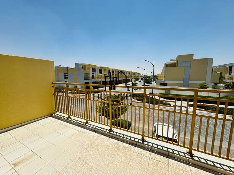 Single Row Townhouse | Middle Unit | Near to Amenities - Image 12