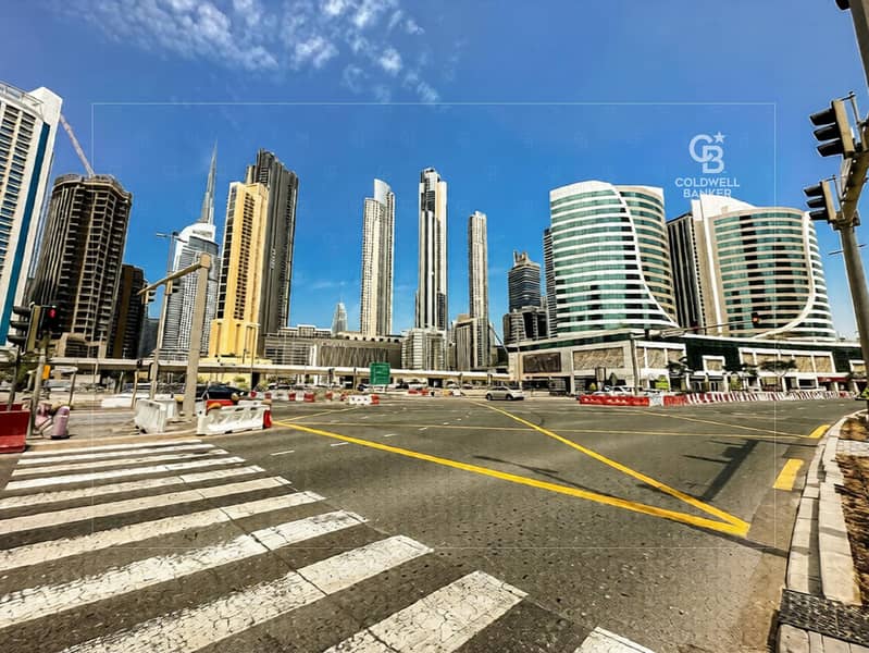 READY TO MOVE | FULLY FURNISHED | MIDDLE FLOOR - Image 20