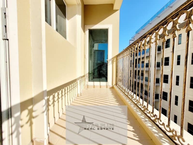 ON A PRIME LOCATION SPACIOUS 2 BEDROOM WITH CLOSED KITCHEN,2 BALCONIES HAVING GYM,POOL AND PARKING.