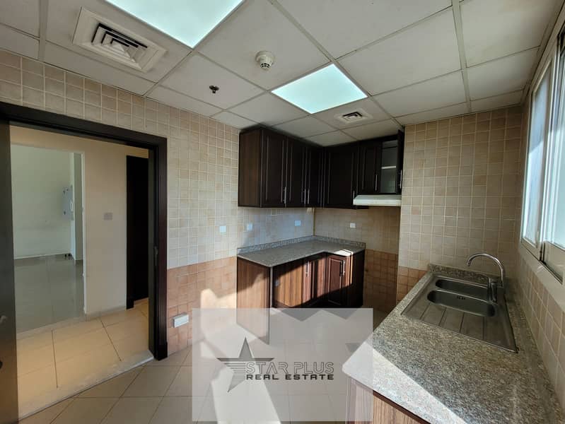 ON A PRIME LOCATION SPACIOUS 2 BEDROOM WITH CLOSED KITCHEN,2 BALCONIES HAVING GYM,POOL AND PARKING. - Image 9
