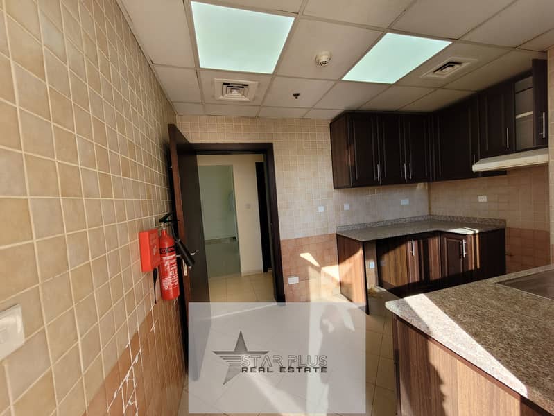 ON A PRIME LOCATION SPACIOUS 2 BEDROOM WITH CLOSED KITCHEN,2 BALCONIES HAVING GYM,POOL AND PARKING. - Image 11