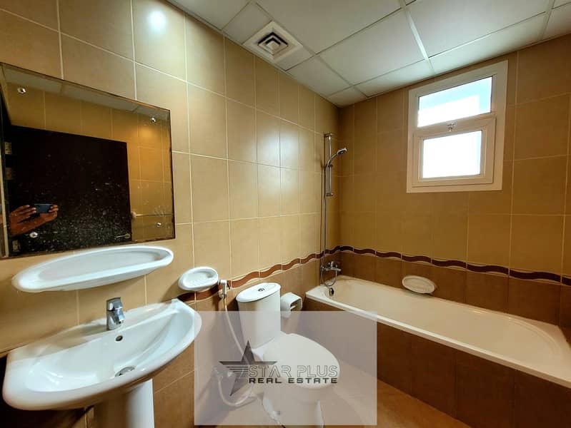 ON A PRIME LOCATION SPACIOUS 2 BEDROOM WITH CLOSED KITCHEN,2 BALCONIES HAVING GYM,POOL AND PARKING. - Image 14