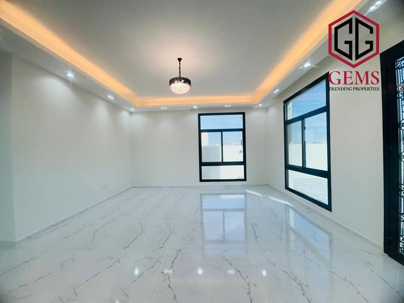 CORNER VILLA | HUGE AREA | MODERN | GARDEN