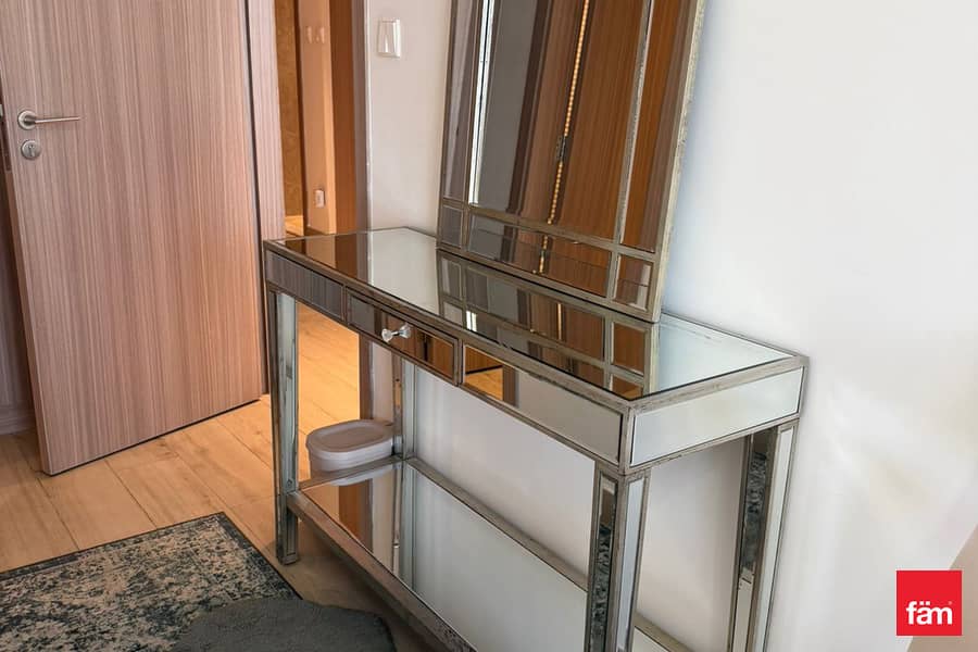 Spacious fully furnished 1 bed plus maid room - Image 8