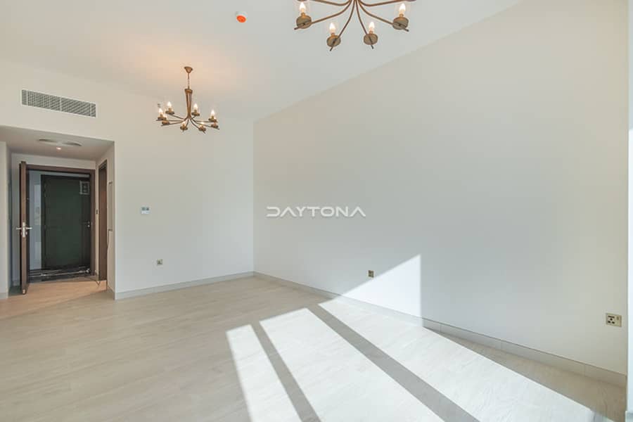 2 BED + MAID | SEMI FURNISHED | HEART OF DSO - Image 11