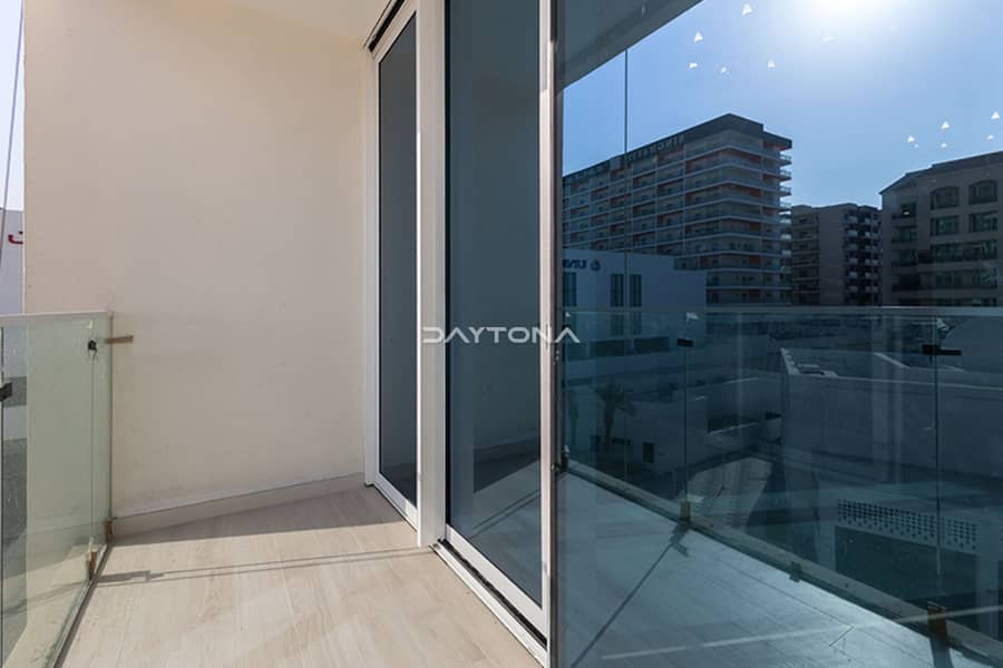 2 BED + MAID | SEMI FURNISHED | HEART OF DSO - Image 15