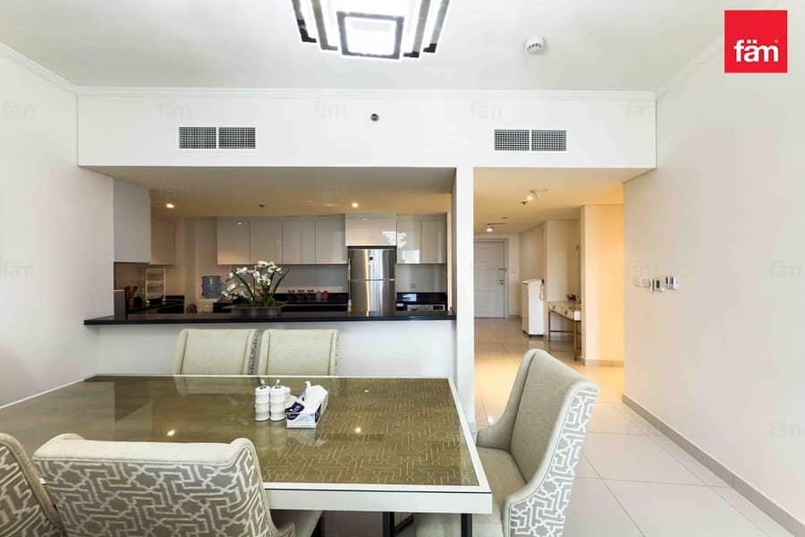 Spacious apt, Mid Floor, Full Marina View