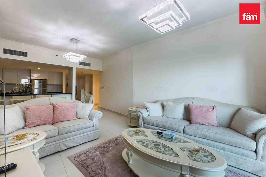 Spacious apt, Mid Floor, Full Marina View