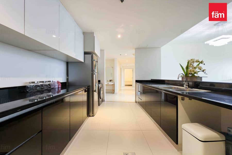 Spacious apt, Mid Floor, Full Marina View - Image 14