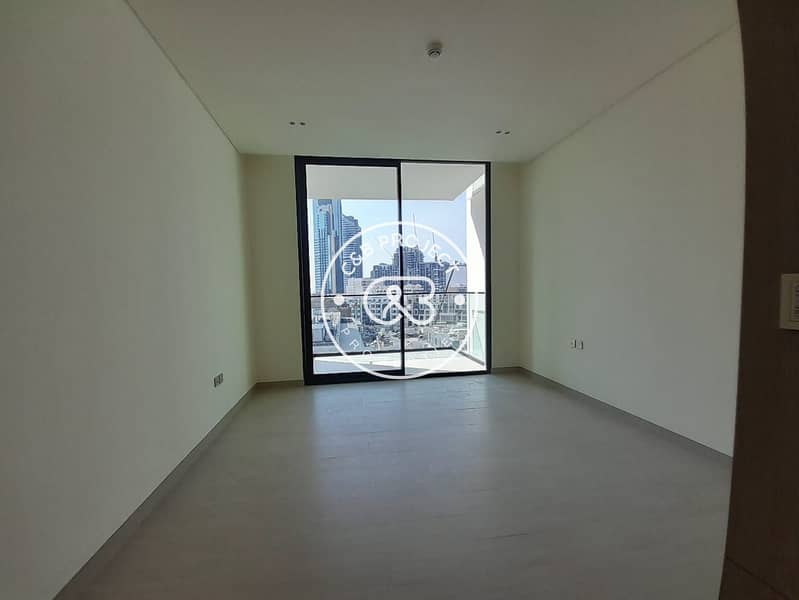 Ready To Move | Mid Floor | Brand New Spacious