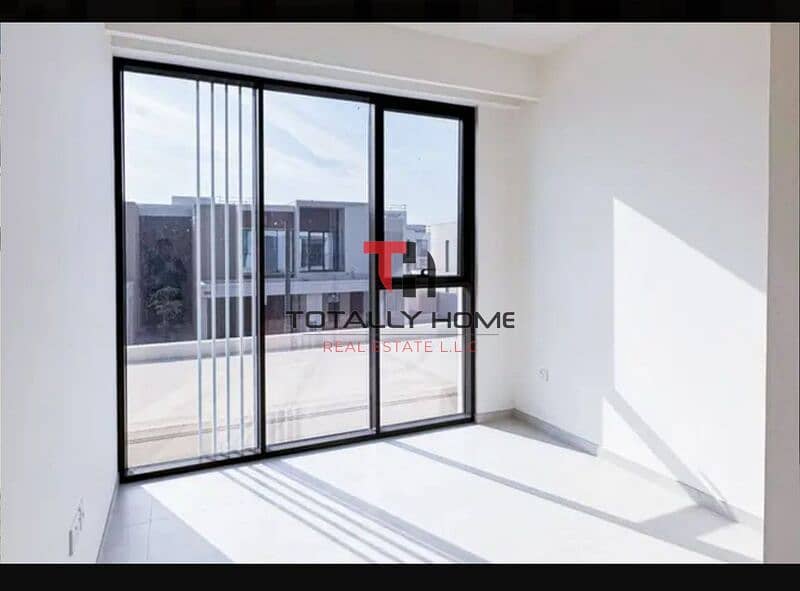 Brand New l Close To Pool l Multiple cheques - Image 12