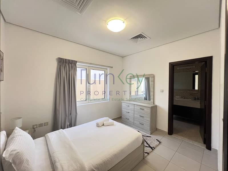 Upgraded Fully Furnished | 5 Bedrooms with Pool - Image 12