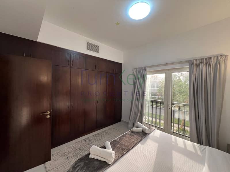 Upgraded Fully Furnished | 5 Bedrooms with Pool - Image 17