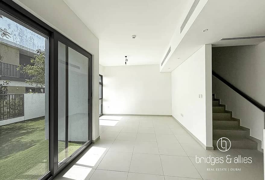 GREEN BELT | PARK BACKING | SINGLE ROW | NEAR ENTR