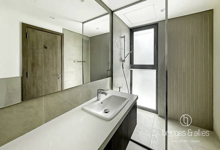 GREEN BELT | PARK BACKING | SINGLE ROW | NEAR ENTR - Image 12