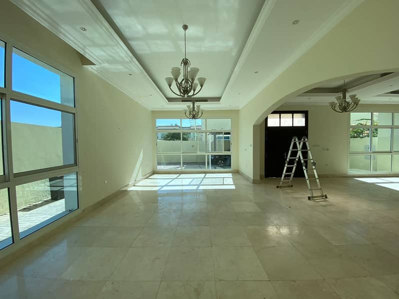ELEGANT 5-BR VILLA | MAID ROOM | AL BARSHA 1