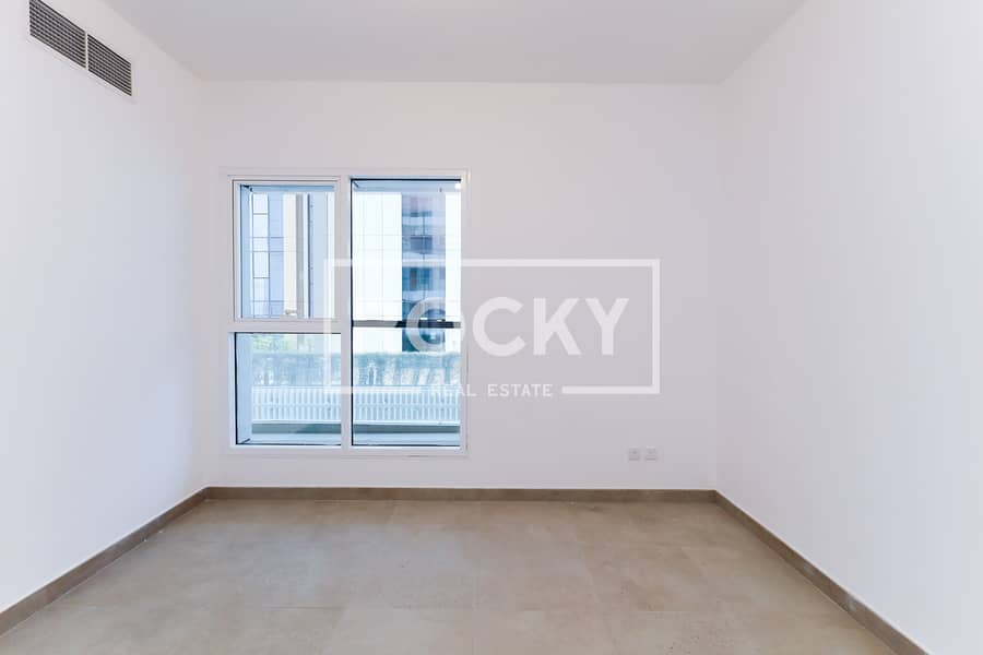 1 Bedroom | close kitchen | Unfurnished