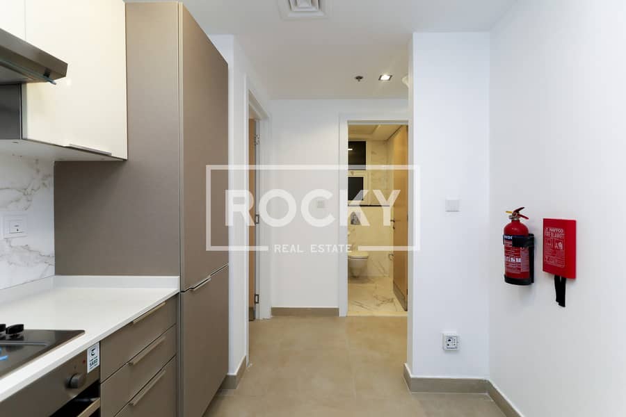 1 Bedroom | close kitchen | Unfurnished - Image 10