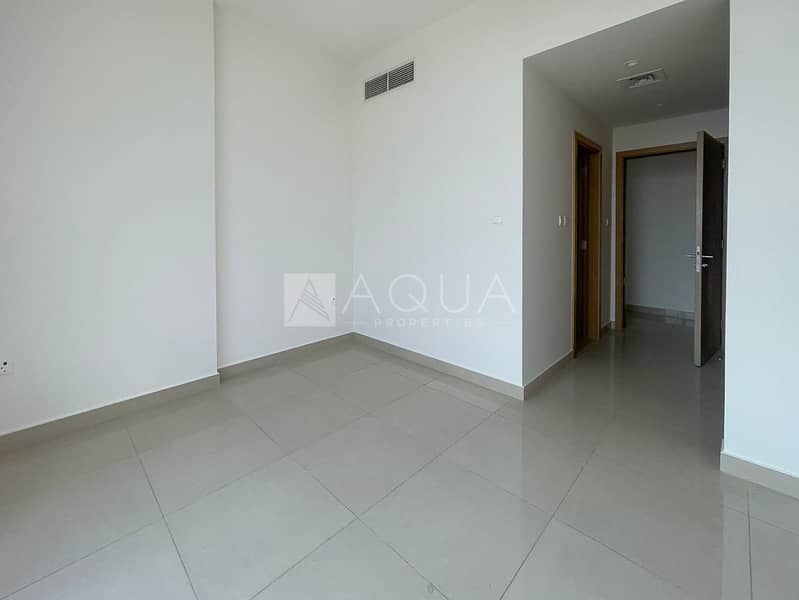 Vacant | Corner Unit | Direct Park Access