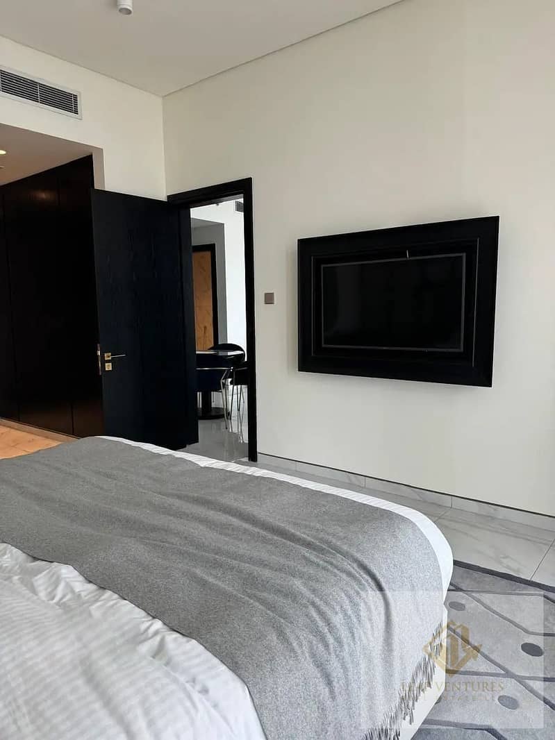 Fully Furnished I Spacious I Ready to Move