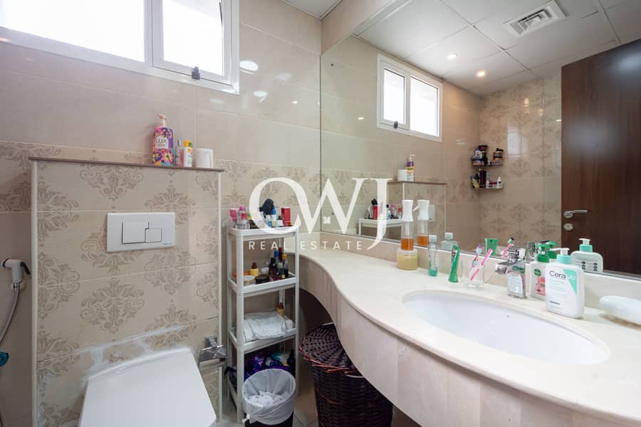 Park Facing | Custom Built | Vacant on Transfer - Image 13