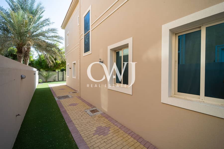 Park Facing | Custom Built | Vacant on Transfer - Image 22