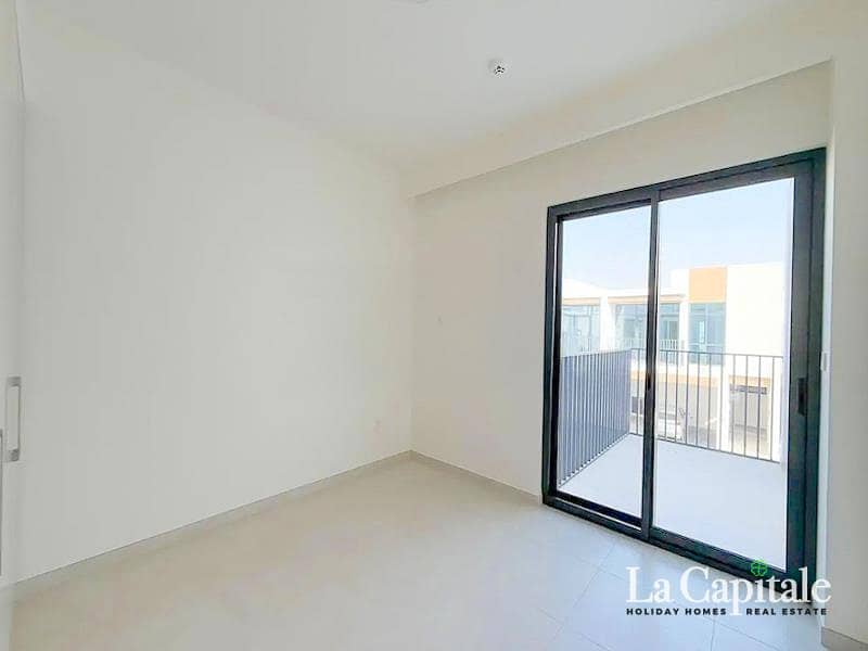 Brand New | Garden View | Ready to Move In - Image 8