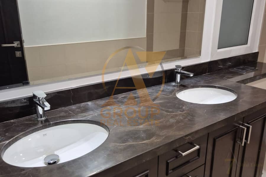 CLOSE TO POOL AND PARK 3BED FOR RENT IN CASA DORA