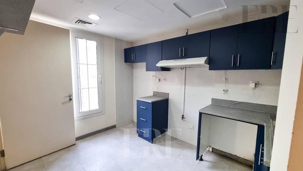 NEWLY RENOVATED | PRIVATE POOL | 2BR + STUDY - Image 9