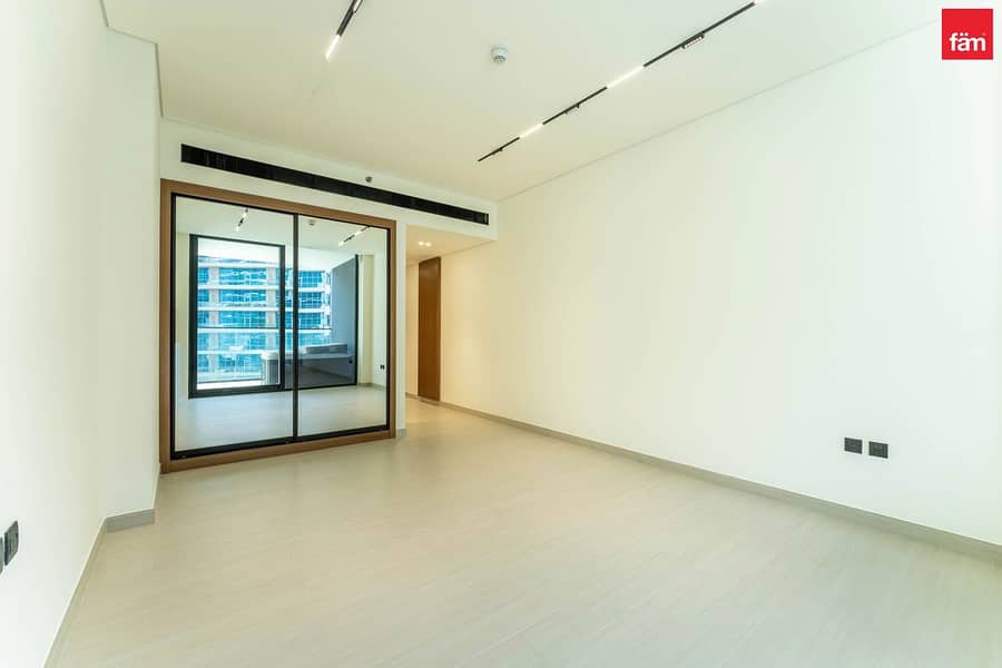 Burj View| Vacant | High ROI | Private Jaccuzi