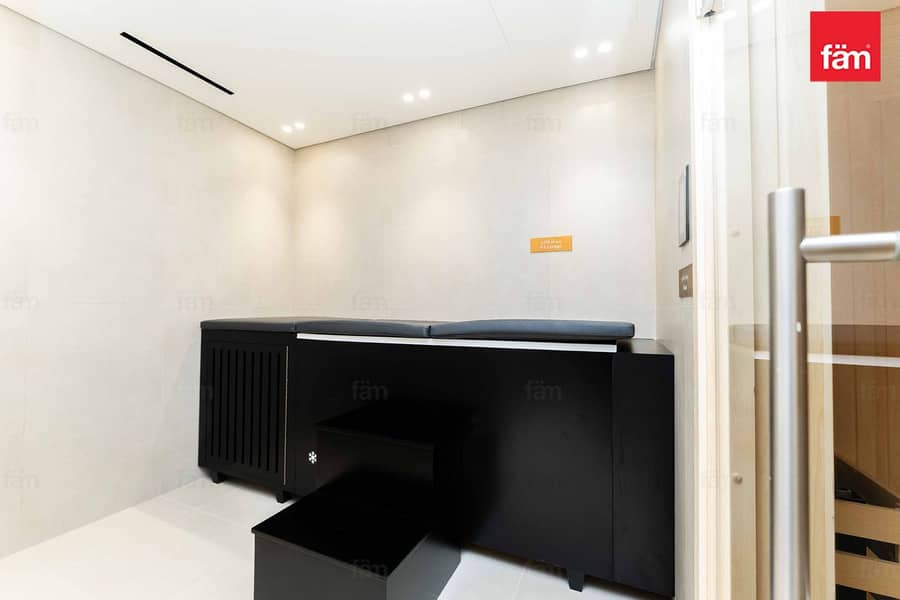 Burj View| Vacant | High ROI | Private Jaccuzi