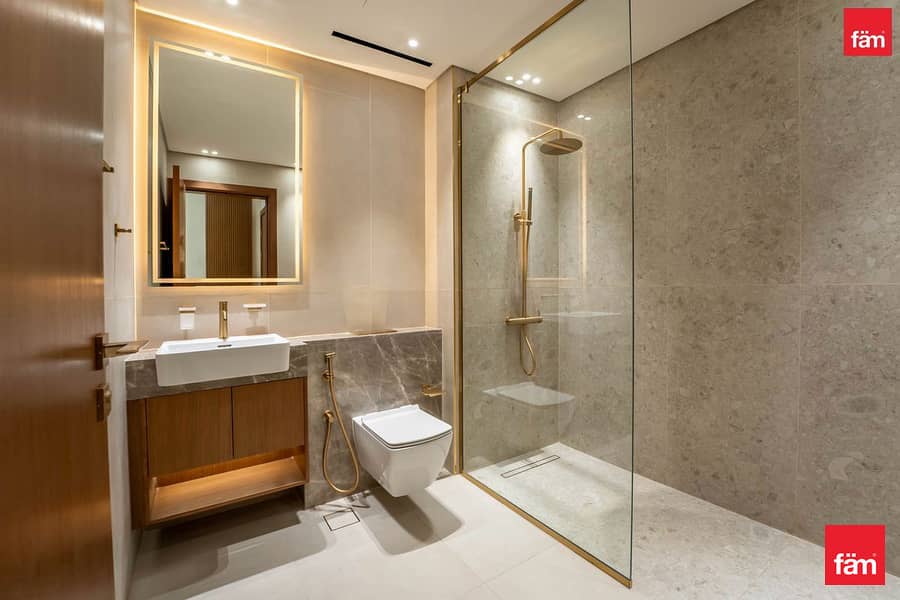 Biggest Layout |Burj View| Fully Furnished - Image 9