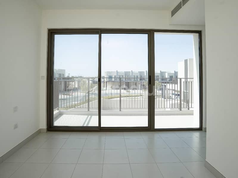 Ready to Move | Big Layout | Pool View - Image 12